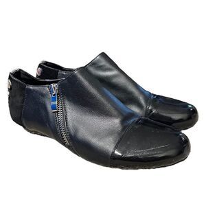 Black Flats Woman's Size 7 Ashro Faux Leather Silver Studs Casual Dress Shoe Zip